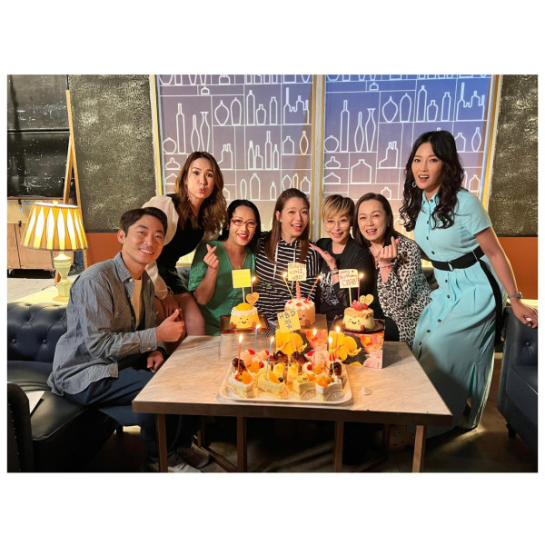 43歲女藝人驚爆遇交通意外頸椎移位 獨自入院後需戴頸箍開工惹擔憂