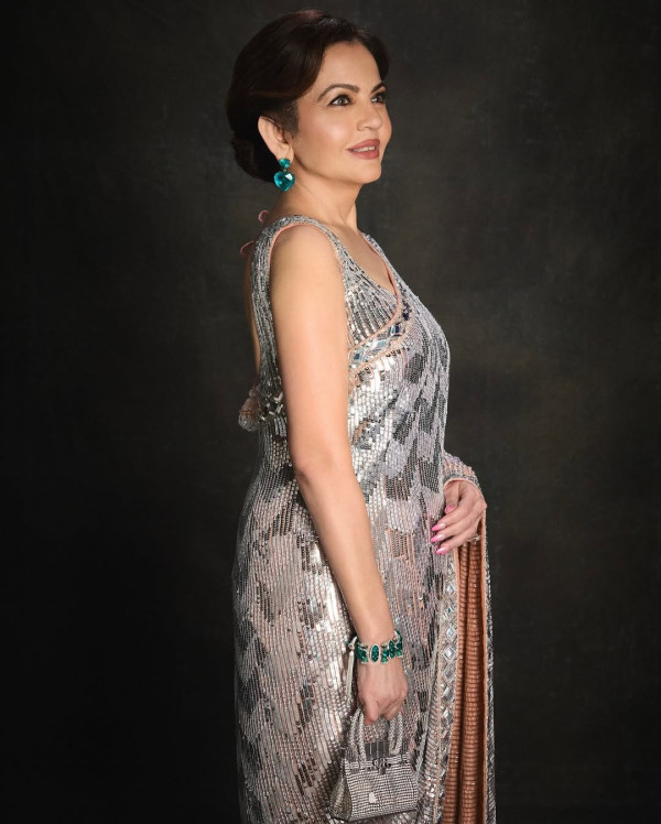 圖片來源:IG@manishmallhotraworld