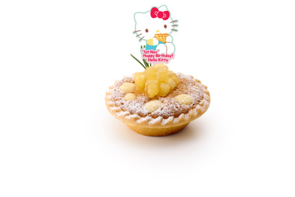 Hello Kitty生日落區送蘋果肉桂撻!達成一條件美心分店免費換小食!