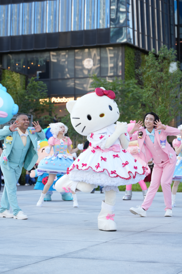 Hello Kitty生日落區送蘋果肉桂撻!達成一條件美心分店免費換小食!