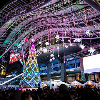 JR博多車站前。圖片來源:Christmas Advent JR博多車站前。圖片來源:Christmas Advent