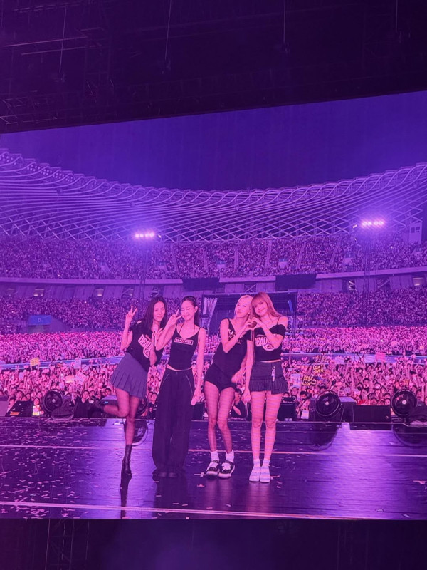 BLACKPINK期間限定店登陸東涌!一連9日搶購《JUMP》T恤/毛公仔/衛衣