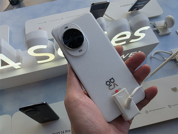 HUAWEI nova 14 系列紅楓鏡頭有驚喜 實測「人像原色」效果 $2,699 起入手