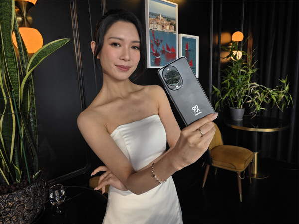 HUAWEI nova 14 系列紅楓鏡頭有驚喜 實測「人像原色」效果 $2,699 起入手