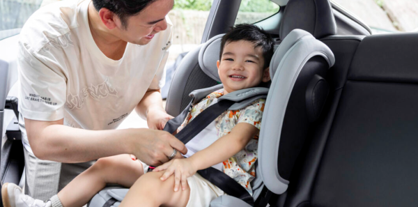 法例大過天定惡人先告狀？港媽帶小朋友誤 Call Uber 私家車 遭司機用粗口辱罵全過程曝光