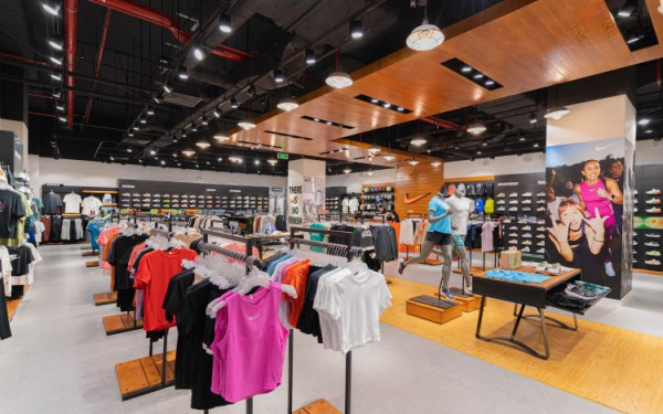 Nike全面加價高達18%！只有兩類產品不受影響？經典波鞋減產 Air Force 1/Dunk系列都有份！新任總裁咁回應