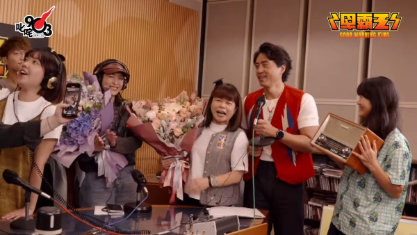 早霸王停播|小儀收偶像林海峰畫作淚灑直播室 最後一集哽咽多謝拍檔森美