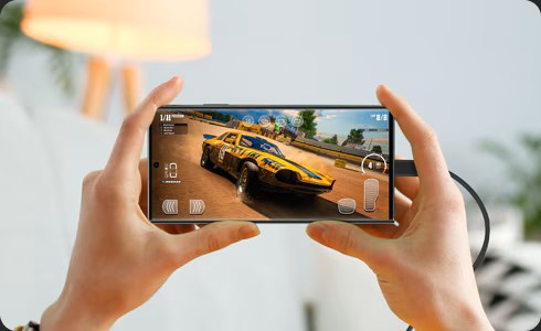 通宵充電手機電更快玩完？ 專家揭「5大陋習」令電池提早報銷 (附iPhone/Android電池健康檢查)