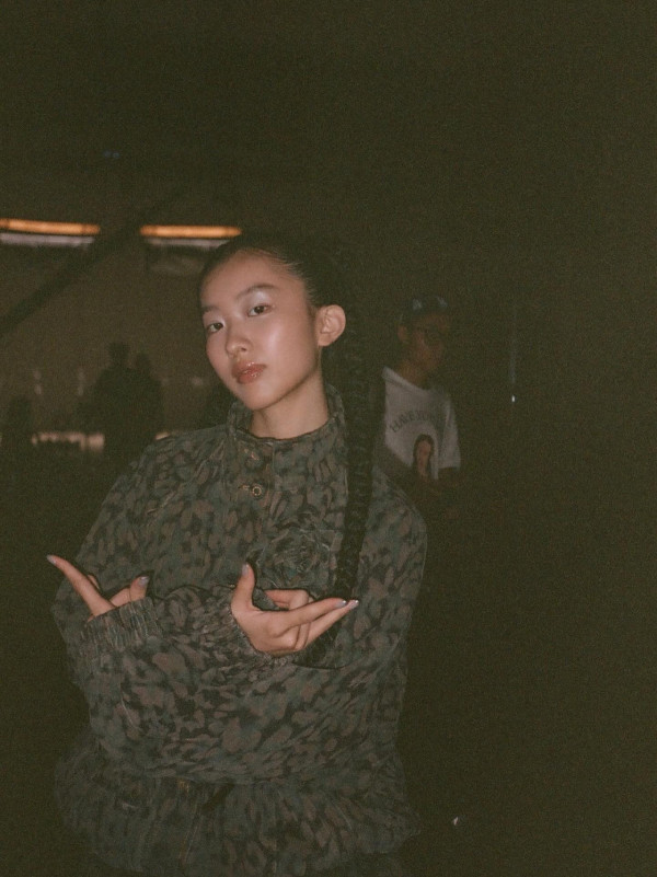 陳奕迅女兒陳康堤IG宣布與混血男友分手!月頭生日曾高調慶生放閃