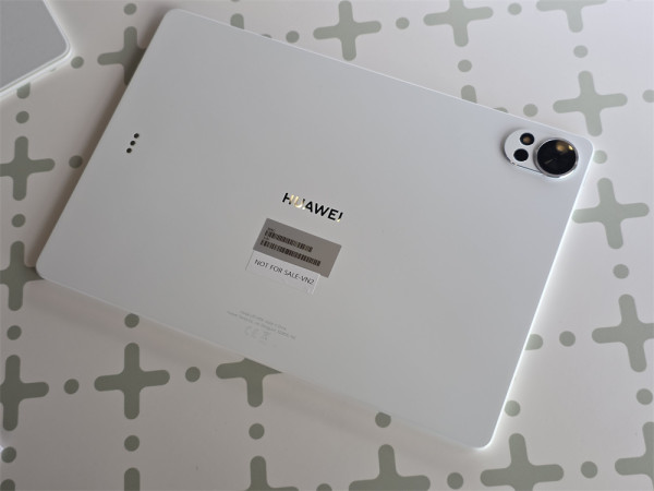 HUAWEI MatePad 12.5X、11.5 護眼登場 大減 6 成反光夜貓煲劇睇書必備