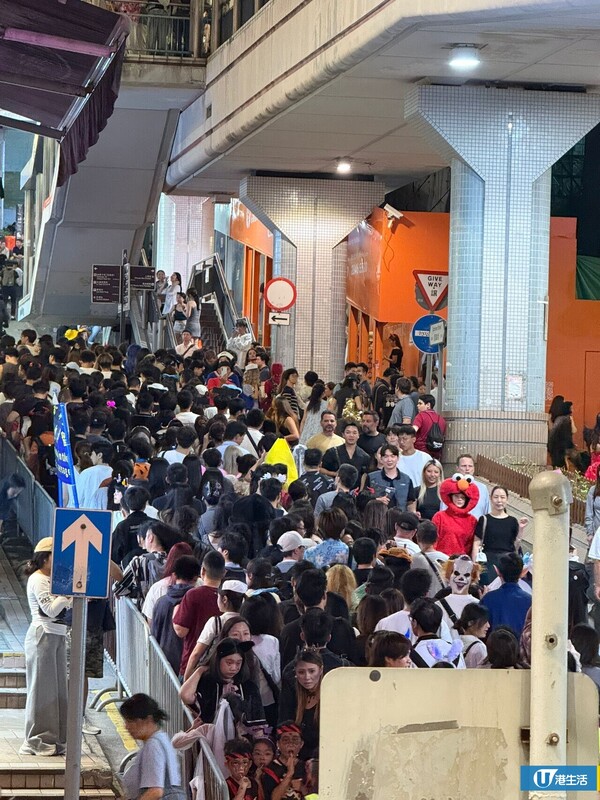 直擊中環蘭桂坊萬聖節人潮洶湧!現場節日氣氛濃厚 市民遊客扮鬼扮馬