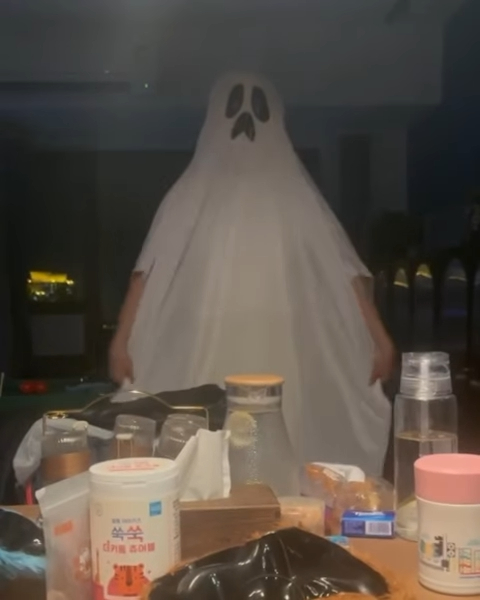 萬聖節30大藝人應節搞怪裝扮合集!呢位視帝同女歌手扮完冇人認得出