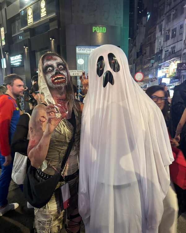 萬聖節30大藝人應節搞怪裝扮合集!呢位視帝同女歌手扮完冇人認得出