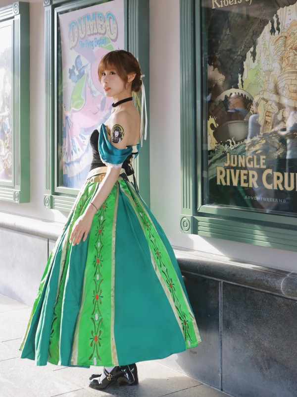 萬聖節30大藝人應節搞怪裝扮合集!呢位視帝同女歌手扮完冇人認得出