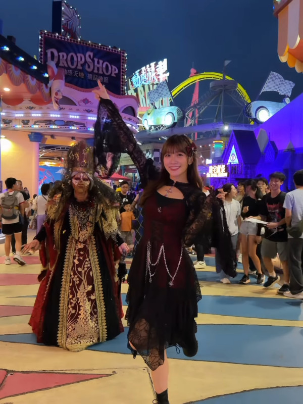 萬聖節30大藝人應節搞怪裝扮合集!呢位視帝同女歌手扮完冇人認得出