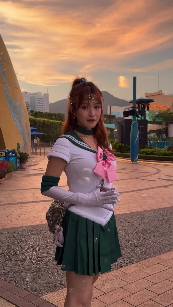 萬聖節30大藝人應節搞怪裝扮合集!呢位視帝同女歌手扮完冇人認得出