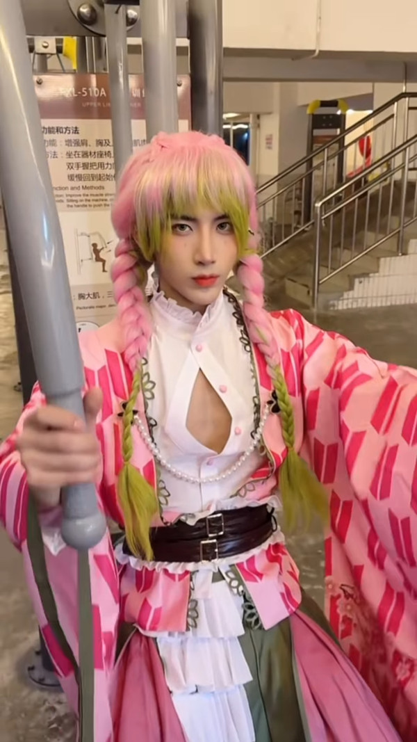 萬聖節30大藝人應節搞怪裝扮合集!呢位視帝同女歌手扮完冇人認得出