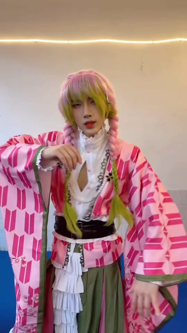 萬聖節30大藝人應節搞怪裝扮合集!呢位視帝同女歌手扮完冇人認得出