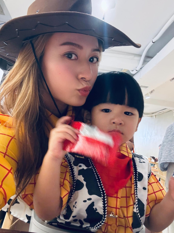 萬聖節30大藝人應節搞怪裝扮合集!呢位視帝同女歌手扮完冇人認得出