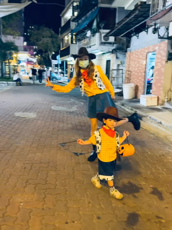 萬聖節30大藝人應節搞怪裝扮合集!呢位視帝同女歌手扮完冇人認得出