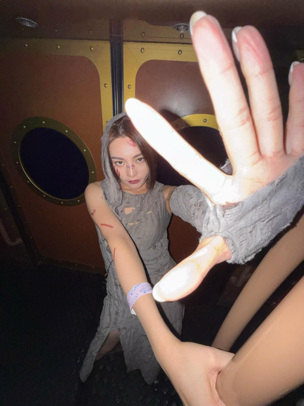 萬聖節30大藝人應節搞怪裝扮合集!呢位視帝同女歌手扮完冇人認得出