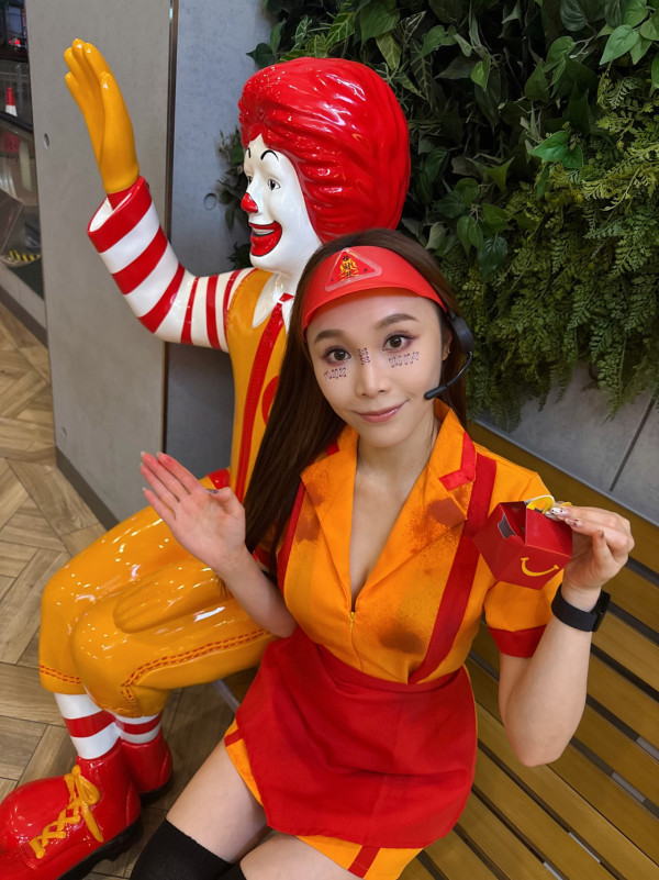 萬聖節30大藝人應節搞怪裝扮合集!呢位視帝同女歌手扮完冇人認得出