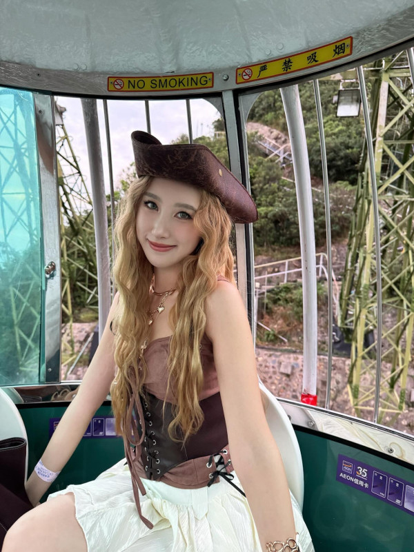 萬聖節30大藝人應節搞怪裝扮合集!呢位視帝同女歌手扮完冇人認得出