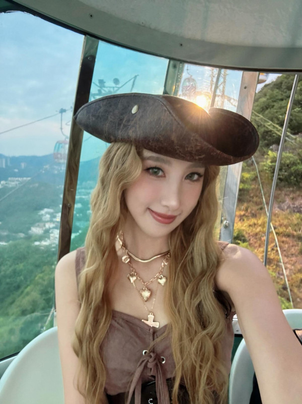 萬聖節30大藝人應節搞怪裝扮合集!呢位視帝同女歌手扮完冇人認得出