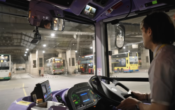 42歲男歌手罕有回應轉行做巴士司機！被指經濟拮据曾蝕過百萬陷財困？ 