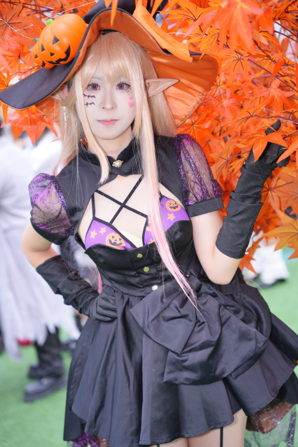 BANDAI三大品牌聯乘登陸apm 1.2米高達立像 芙莉蓮會場限定手辦