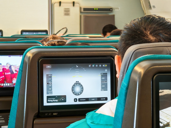 國泰「空中之旅2025」啟航直擊 180名青少年體驗「香港飛香港」特別旅程