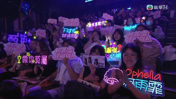 聲秀決賽｜陳奐仁突然嚴肅制止觀眾席行為 兩度出聲突發小插曲：「講緊嘢」