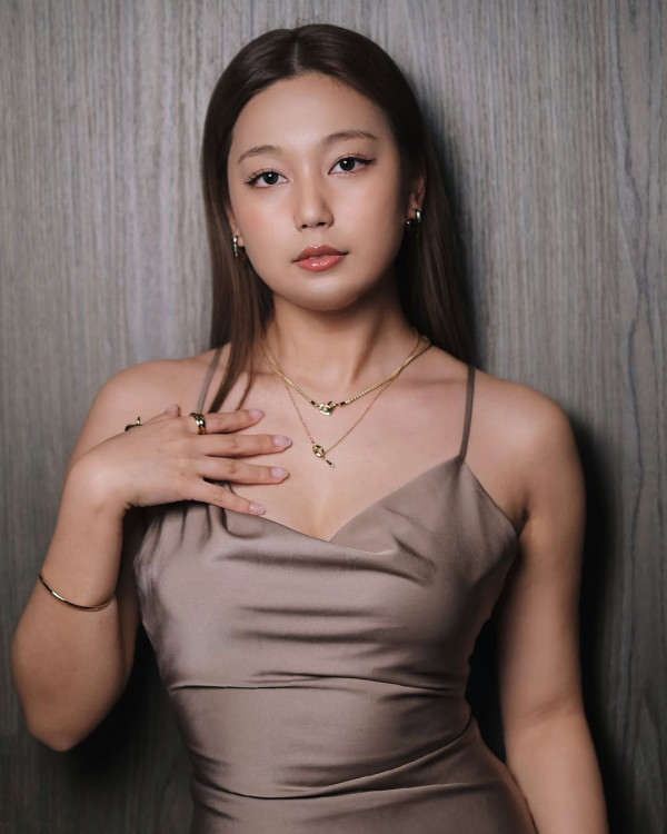 24歲女歌手驚揭尖沙咀被當眾非禮事件 直言「竟然冇人理我」令網民懷疑一件事？