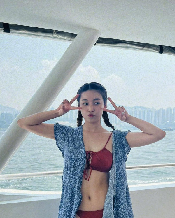 24歲女歌手驚揭尖沙咀被當眾非禮事件 直言「竟然冇人理我」令網民懷疑一件事？