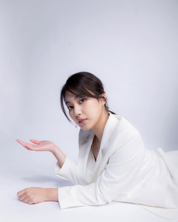 24歲女歌手驚揭尖沙咀被當眾非禮事件 直言「竟然冇人理我」令網民懷疑一件事？