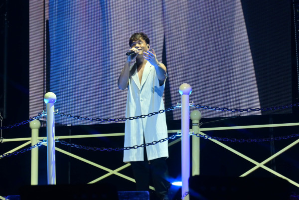 鄭秀文張敬軒拉闊｜鄭秀文 《Let Go》超虐心版本 張敬軒大熱作全場大合唱