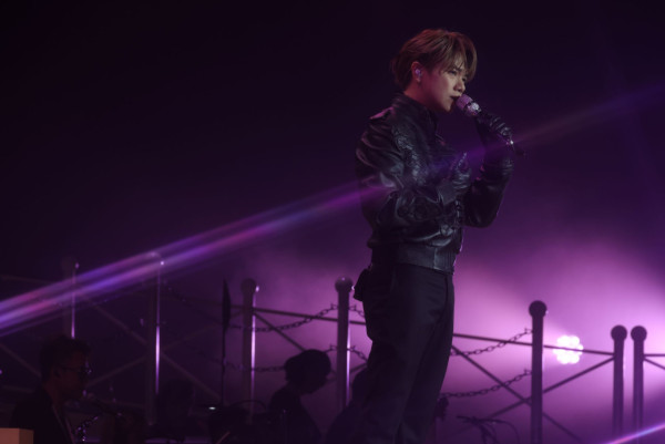 鄭秀文張敬軒拉闊｜鄭秀文 《Let Go》超虐心版本 張敬軒大熱作全場大合唱