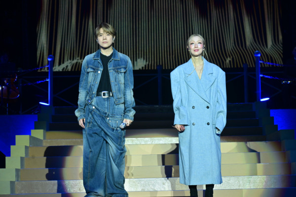 鄭秀文張敬軒拉闊｜鄭秀文 《Let Go》超虐心版本 張敬軒大熱作全場大合唱