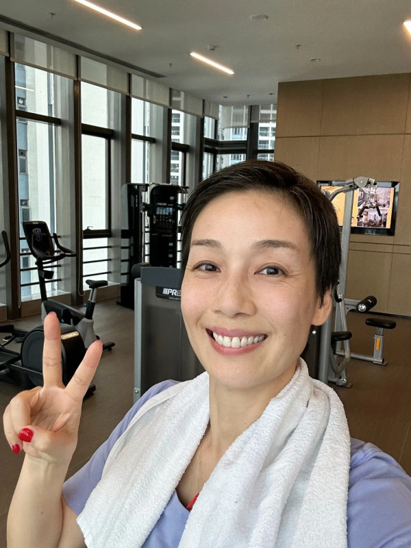 【女人必學】54歲江美儀公開6大養生保健術！絕不喝一飲品傷胃 堅持一件事謝絕中年發福