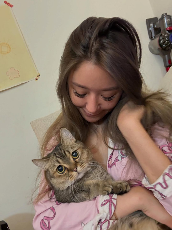 黃明志謝侑芯事件懶人包｜驗毒呈陽性聲稱曾急做一事！網紅謝侑芯大馬猝逝家屬強調一疑點