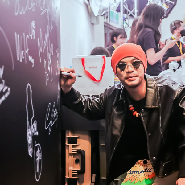 黃明志謝侑芯事件懶人包|驗毒呈陽性聲稱曾急做一事!網紅謝侑芯大馬猝逝家屬強調一疑點