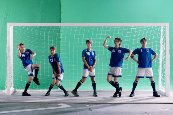 MIRROR新團歌《DNA is U》MV神還原經典廣告 復刻集體回憶！12子分享DNA關鍵詞