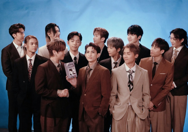 MIRROR新團歌《DNA is U》MV神還原經典廣告 復刻集體回憶！12子分享DNA關鍵詞