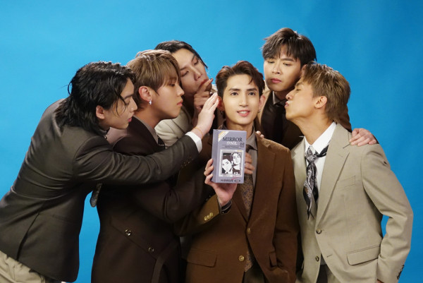 MIRROR新團歌《DNA is U》MV神還原經典廣告 復刻集體回憶！12子分享DNA關鍵詞