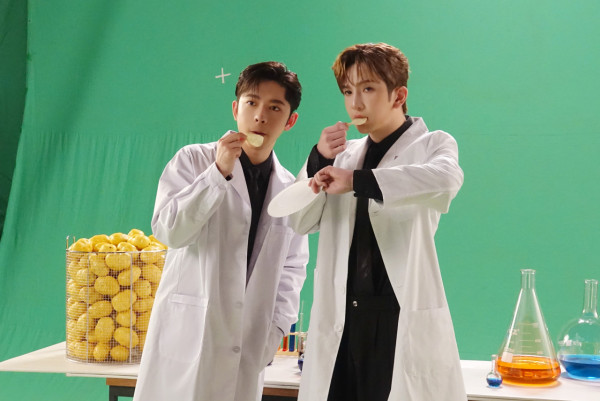 MIRROR新團歌《DNA is U》MV神還原經典廣告 復刻集體回憶！12子分享DNA關鍵詞