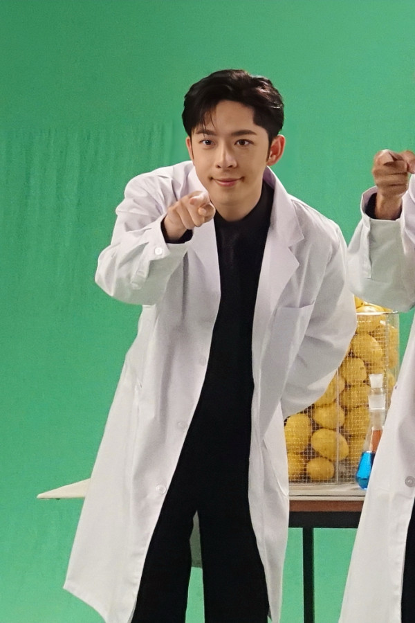 MIRROR新團歌《DNA is U》MV神還原經典廣告 復刻集體回憶！12子分享DNA關鍵詞