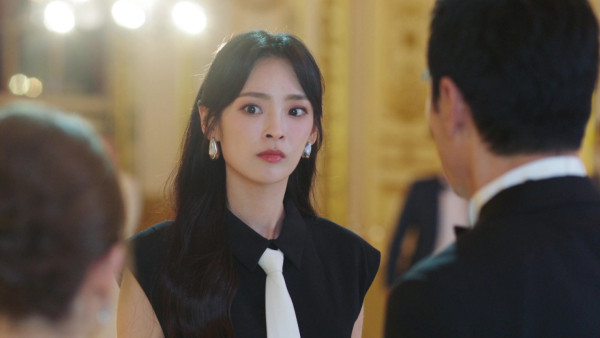 陳楨怡親自回應容貌進化變臉疑雲 素顏矇豬眼驚見神奇變化真相曝光