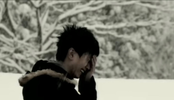 AI雪景照｜陳柏宇《你瞞我瞞》日本MV掀討論 被指走在潮流尖端：喺雪地行咗15年 