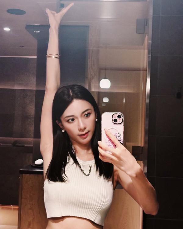 30歲陳星妤被指複製撞樣天王嫂方媛 入行前少女舊照曝光驚現真面目