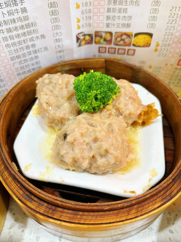 友誠鼎點。圖片來源：小紅書@Vickitan🎀